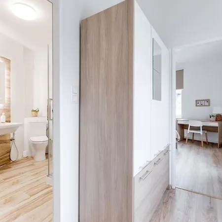 Modern, Bright And Spacious * Prag