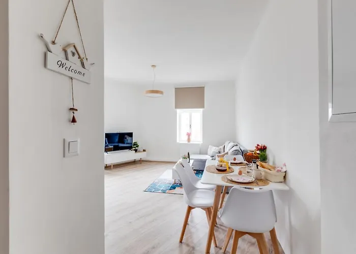 Modern, Bright And Spacious Apartamento *