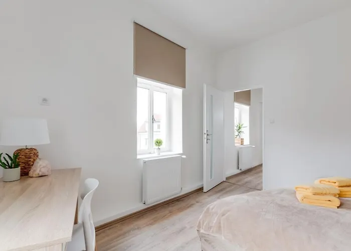 Modern, Bright And Spacious