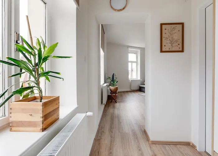 Modern, Bright And Spacious شقة