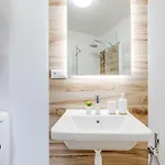 Appartement Modern, Bright And Spacious *