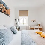 Modern, Bright And Spacious Prague