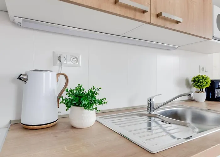 Lejlighed Modern, Bright And Spacious *