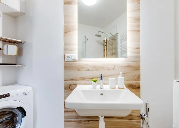 Lejlighed Modern, Bright And Spacious *
