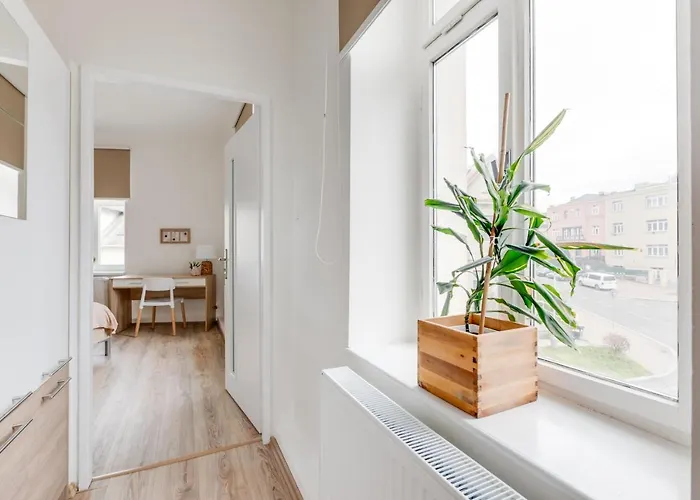 Lejlighed Modern, Bright And Spacious