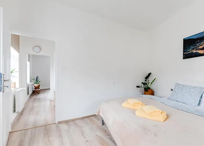 Lejlighed Modern, Bright And Spacious *