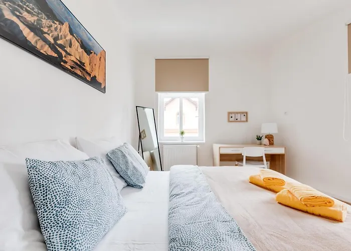 Modern, Bright And Spacious Prag